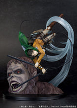 Load image into Gallery viewer, PRE-ORDER Scale Figure "Levi vs Beast Titan ver." Attack on Titan