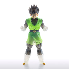 Load image into Gallery viewer, PRE-ORDER Son Gohan Clearise Great Saiyaman Ver. II Ver. A Dragon Ball Z