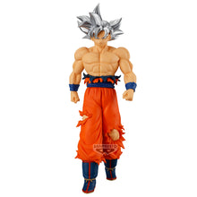 Load image into Gallery viewer, PRE-ORDER Son Goku Ultra Instinct Solid Edge Works Dragon Ball Super