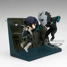 Load image into Gallery viewer, PRE-ORDER Soshiro Hoshina Vs. Kaiju No. 8 World Collectable Figure Log Stories Kaiju No.8