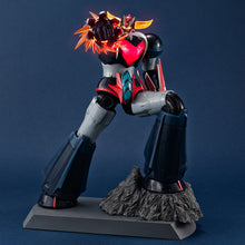 Load image into Gallery viewer, PRE-ORDER UA Mechanical Grendizer Grendizer U