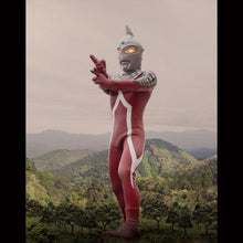 Load image into Gallery viewer, PRE-ORDER Ultimate Article Ultra Seven Battle Image Color Edition