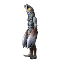 Load image into Gallery viewer, PRE-ORDER Ultimate Luminous Alien Baltan Ultraman