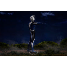 Load image into Gallery viewer, PRE-ORDER Ultraman Agul(V1)(Ver.B) Hero'S Brave Statue Figure Ultraman Gaia