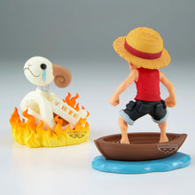 Load image into Gallery viewer, Authentic World Collectable Figure Log Stories Monkey D. Luffy & Going Merry One Piece