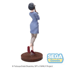 Load image into Gallery viewer, PRE-ORDER Yor Forger Luminasta Figure (Season 1 Cours 2 ED Coordination Ver. 2) Spy x Family