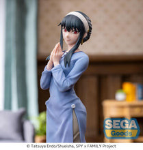 Load image into Gallery viewer, PRE-ORDER Yor Forger Luminasta Figure (Season 1 Cours 2 ED Coordination Ver. 2) Spy x Family