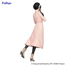 Load image into Gallery viewer, PRE-ORDER Yor Forger Trio Try It Figure Spy x Family