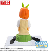 Load image into Gallery viewer, PRE-ORDER Yotsuba Nakano Premium Perching Figure The Quintessential Quintuplets