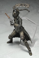 Load image into Gallery viewer, PRE-ORDER figma Hunter: The Old Hunters Edition (re-run) Bloodborne