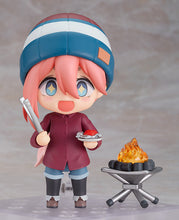 Load image into Gallery viewer, Max Factory Nendoroid Nadeshiko Kagamihara Solo Camp Ver. DX Edition Laid-Back Camp
