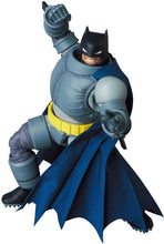 Load image into Gallery viewer, PRE- ORDER Batman: The Dark Knight Returns Armored Batman