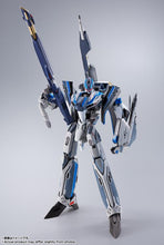 Load image into Gallery viewer, PRE-ORDER DX Chogokin VF-31AX Kairos Plus Movie Edition (Hayate Immerman USE) Macross Delta the Movie: Absolute Live
