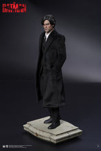 Load image into Gallery viewer, PRE-ORDER 1/6 Scale Bruce Wayne Standard Edition