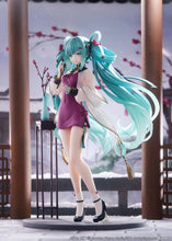 Load image into Gallery viewer, PRE-ORDER 1/7 Scale Hatsune Miku (Chinese New Year 2023 Ver.)