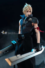 Load image into Gallery viewer, PRE-ORDER 1/6 Scale GT-006C Cloud Strife + Fenrir Final Fantasy VII Advent Children Figure