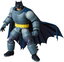 Load image into Gallery viewer, PRE- ORDER Batman: The Dark Knight Returns Armored Batman