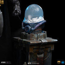 Load image into Gallery viewer, PRE-ORDER 1/10 Art Scale Batman Unleashed Deluxe - DC Comics