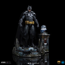 Load image into Gallery viewer, PRE-ORDER 1/10 Art Scale Batman Unleashed Deluxe - DC Comics