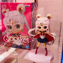 Load image into Gallery viewer, Bandai Q Posket Special Collaboration Book w/ Sailor Moon Figure (Original Ver.)