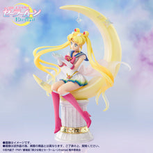 Load image into Gallery viewer, FiguartsZero Chouette Super Sailor Moon-Bright Moon & Legendary Silver Crystal Figure
