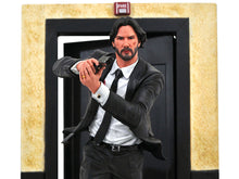 Load image into Gallery viewer, PRE-ORDER John Wick Running John Wick Gallery PVC Figure
