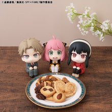 Load image into Gallery viewer, PRE-ORDER Look Up Loid Forger & Yor Forger SpyxFamily