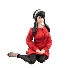 Load image into Gallery viewer, PRE-ORDER Yor Forger GEM Series Spy X Family (Palm Size)