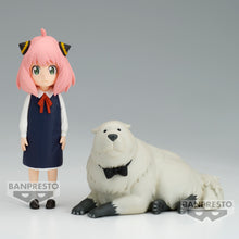 Load image into Gallery viewer, PRE-ORDER Anya Forger and Bond Family Picture Spy×Family