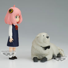 Load image into Gallery viewer, PRE-ORDER Anya Forger and Bond Family Picture Spy×Family