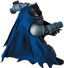 Load image into Gallery viewer, PRE- ORDER Batman: The Dark Knight Returns Armored Batman