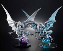 Load image into Gallery viewer, PRE-ORDER Blue Eyes White Dragon - Yu-Gi-Oh! Duel Monsters: Art Works Monsters (Holographic Edition)