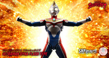 Load image into Gallery viewer, PRE-ORDER S.H.Figuarts (Shinkocchou Seihou) Ultraman Dyna Flash Type