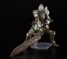 Load image into Gallery viewer, PRE-ORDER Figma Fluted Armor (PS5) Demon’s Souls (PS5)