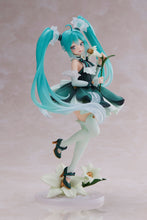 Load image into Gallery viewer, PRE-ORDER Hatsune Miku Scale Figure - Newly Written 39 (Miku)'s Day Anniversary Ver.