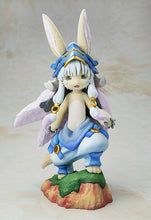 Load image into Gallery viewer, PRE-ORDER 1/7 Scale Nanachi Made in Abyss: The Golden City of the Scorching Sun (Kadokawa Special Set.)