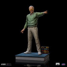 Load image into Gallery viewer, PRE-ORDER 1/10 Art Scale Stan Lee Legendary Years - Pow! Studios
