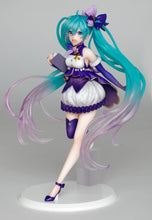 Load image into Gallery viewer, PRE-ORDER Hatsune Miku Figure 3rd season Winter ver. (Re-offer)