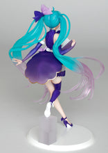 Load image into Gallery viewer, PRE-ORDER Hatsune Miku Figure 3rd season Winter ver. (Re-offer)