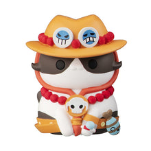 Load image into Gallery viewer, PRE-ORDER Mega Cat Project NyanPieceNyan! Vol.1 &quot;I&#39;m Gonna be King of Paw-rates!!&quot; One Piece (Set of 8) (repeat)
