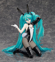 Load image into Gallery viewer, PRE-ORDER 1/4 Scale Hatsune Miku: Bunny Ver. / Art by SanMuYYB (re-run) Character Vocal Series 01: Hatsune Miku

