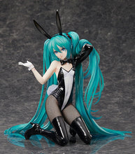 Load image into Gallery viewer, PRE-ORDER 1/4 Scale Hatsune Miku: Bunny Ver. / Art by SanMuYYB (re-run) Character Vocal Series 01: Hatsune Miku
