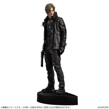 Load image into Gallery viewer, PRE-ORDER 1/6 Scale Capcom Figure Builder Creator's Model Leon S. Kennedy Resident Evil Requiem
