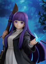 Load image into Gallery viewer, PRE-ORDER 1/7 Scale Fern: Reflections of a Distant Memory Frieren: Beyond Journey&#39;s End
