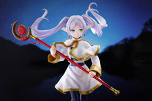 Load image into Gallery viewer, PRE-ORDER 1/7 Scale Frieren (vs. Aura) Frieren: Beyond Journey's End
