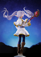 Load image into Gallery viewer, PRE-ORDER 1/7 Scale Frieren (vs. Aura) Frieren: Beyond Journey's End
