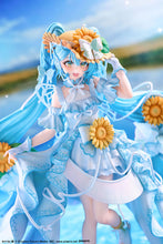 Load image into Gallery viewer, PRE-ORDER 1/7 Scale Hatsune Miku MAGICAL MIRAI 2026 Ver.
