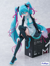 Load image into Gallery viewer, PRE-ORDER 1/7 Scale Hatsune Miku x MTV Vocaloid
