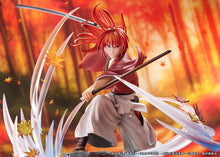 Load image into Gallery viewer, PRE-ORDER 1/7 Scale Kenshin Himura Souryusen Ver. Rurouni Kenshin: Meiji Kenkaku Romantan - Kyoto Douran
