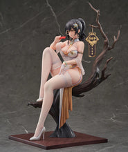 Load image into Gallery viewer, PRE-ORDER 1/7 Scale Xiami “Lucky” Encounter Ver. Statue Azur Lane
